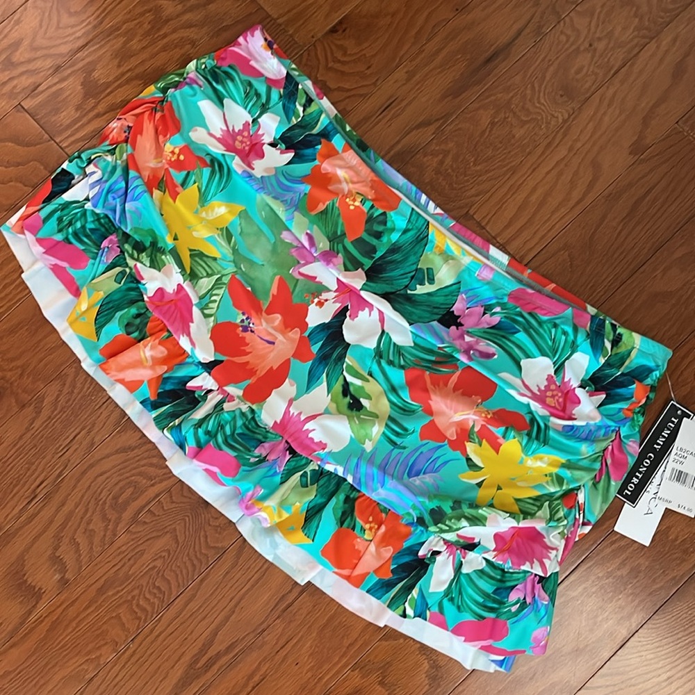 La Blanca Flowered‎ Skirted Bikini Bottom NWT